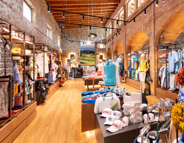 Alcanada pro shop & clubhouse